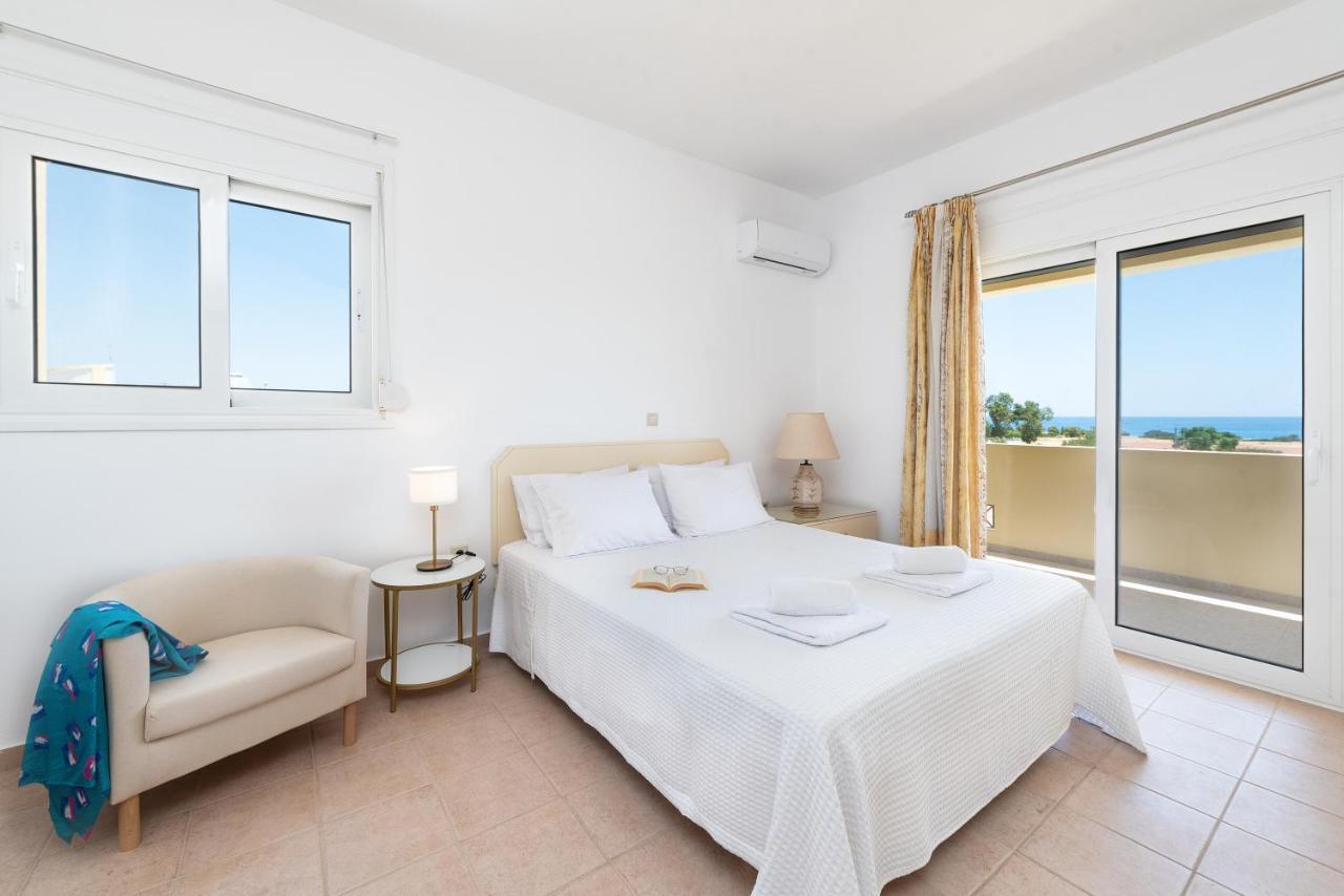 Ritas Gennadi Villa Екстер'єр фото