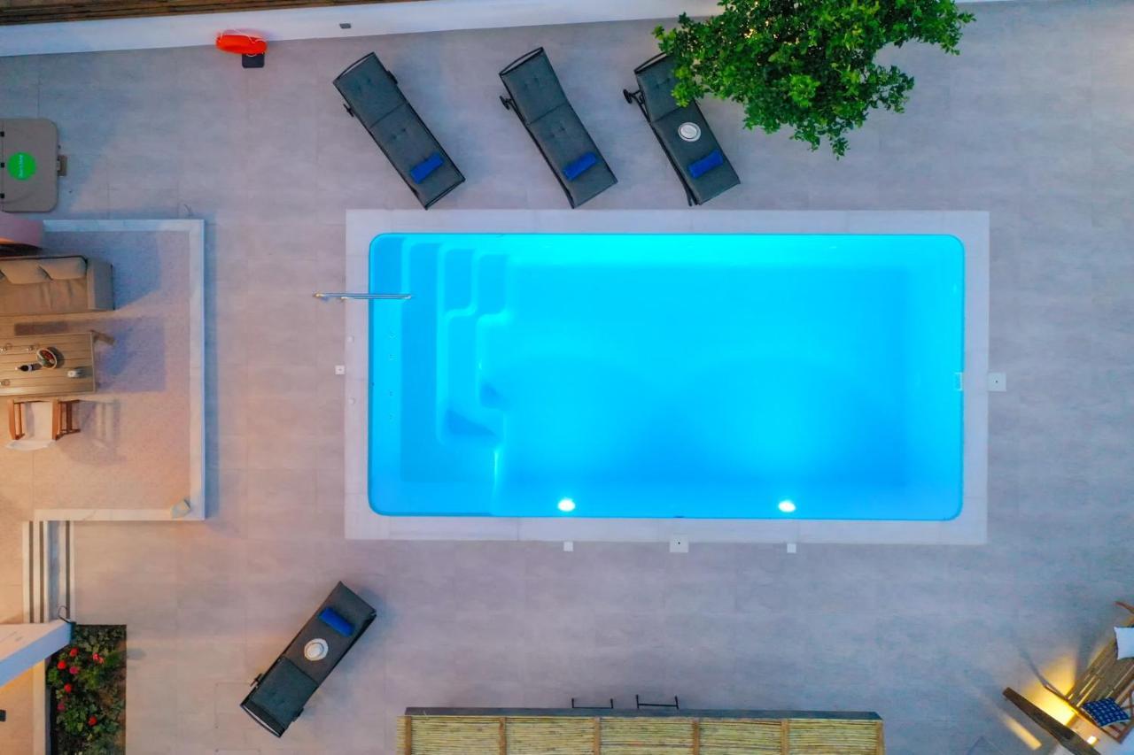 Ritas Gennadi Villa Екстер'єр фото