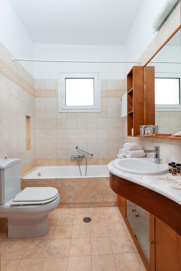 Ritas Gennadi Villa Екстер'єр фото