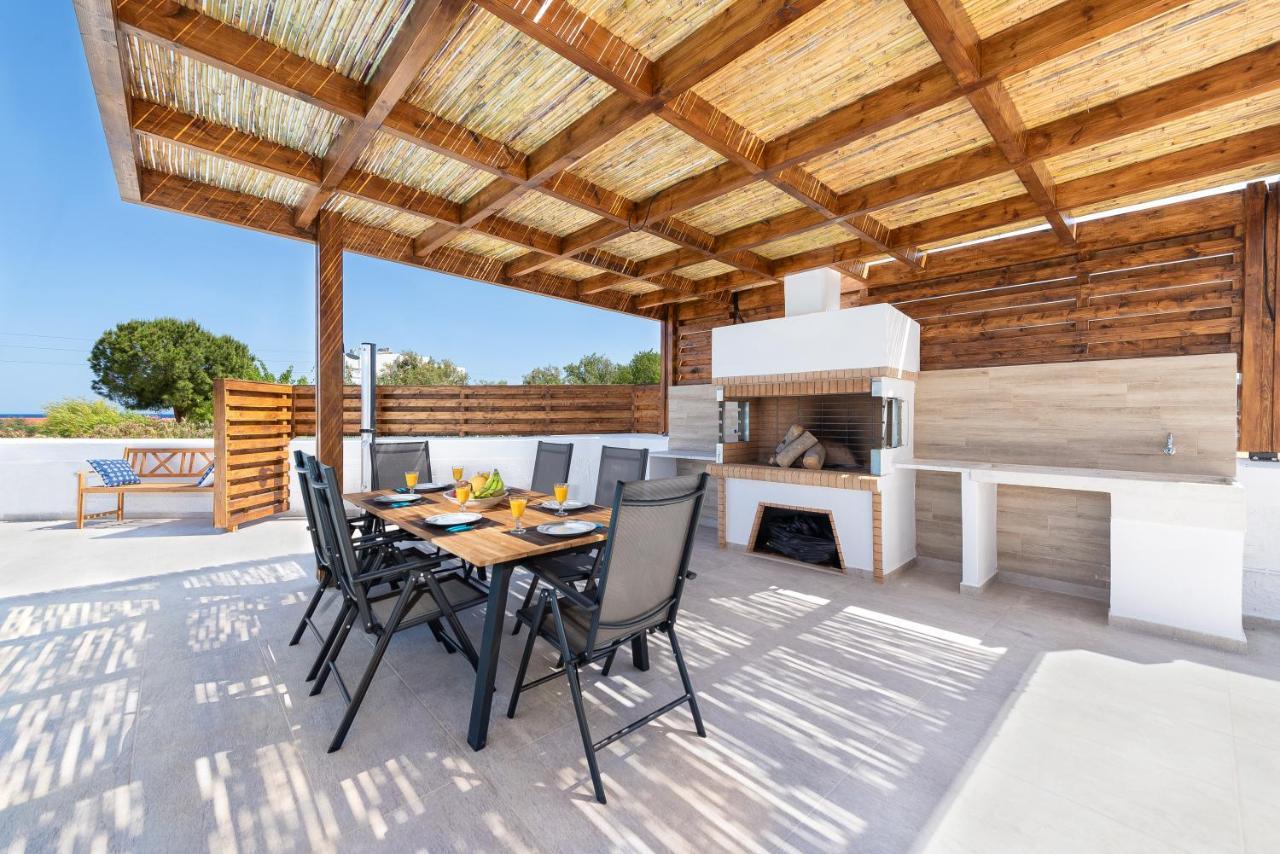 Ritas Gennadi Villa Екстер'єр фото