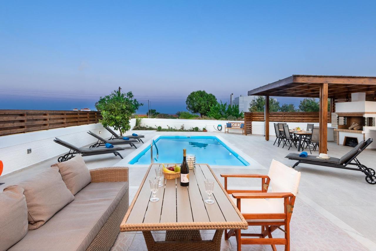 Ritas Gennadi Villa Екстер'єр фото