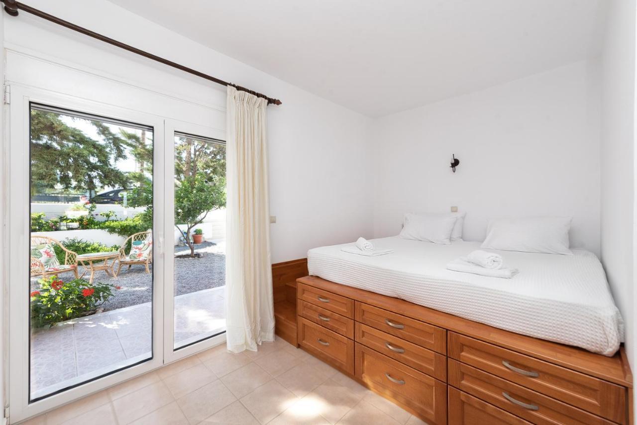 Ritas Gennadi Villa Екстер'єр фото